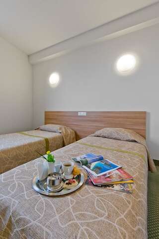 Отель Green Vilnius hotel Вильнюс Двухместный номер с 2 отдельными кроватями-5